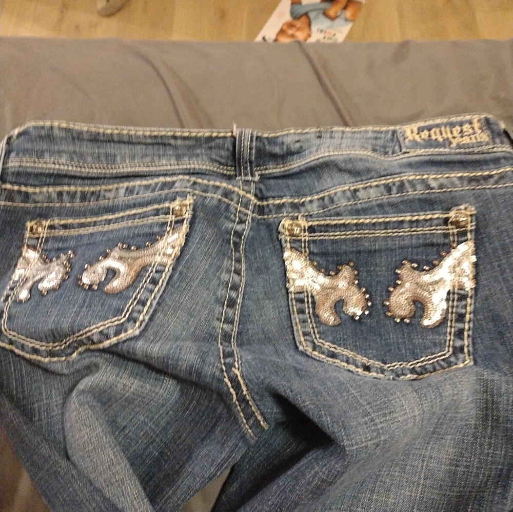 Request Jeans - Picture 3 of 4